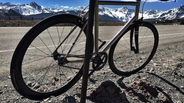 Un sogno chiamato titanio: così nasce la bici del futuro