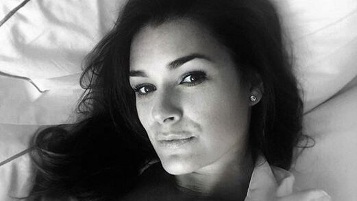 Alena Seredova in intimo, il web si scatena: "Sei illegale"
