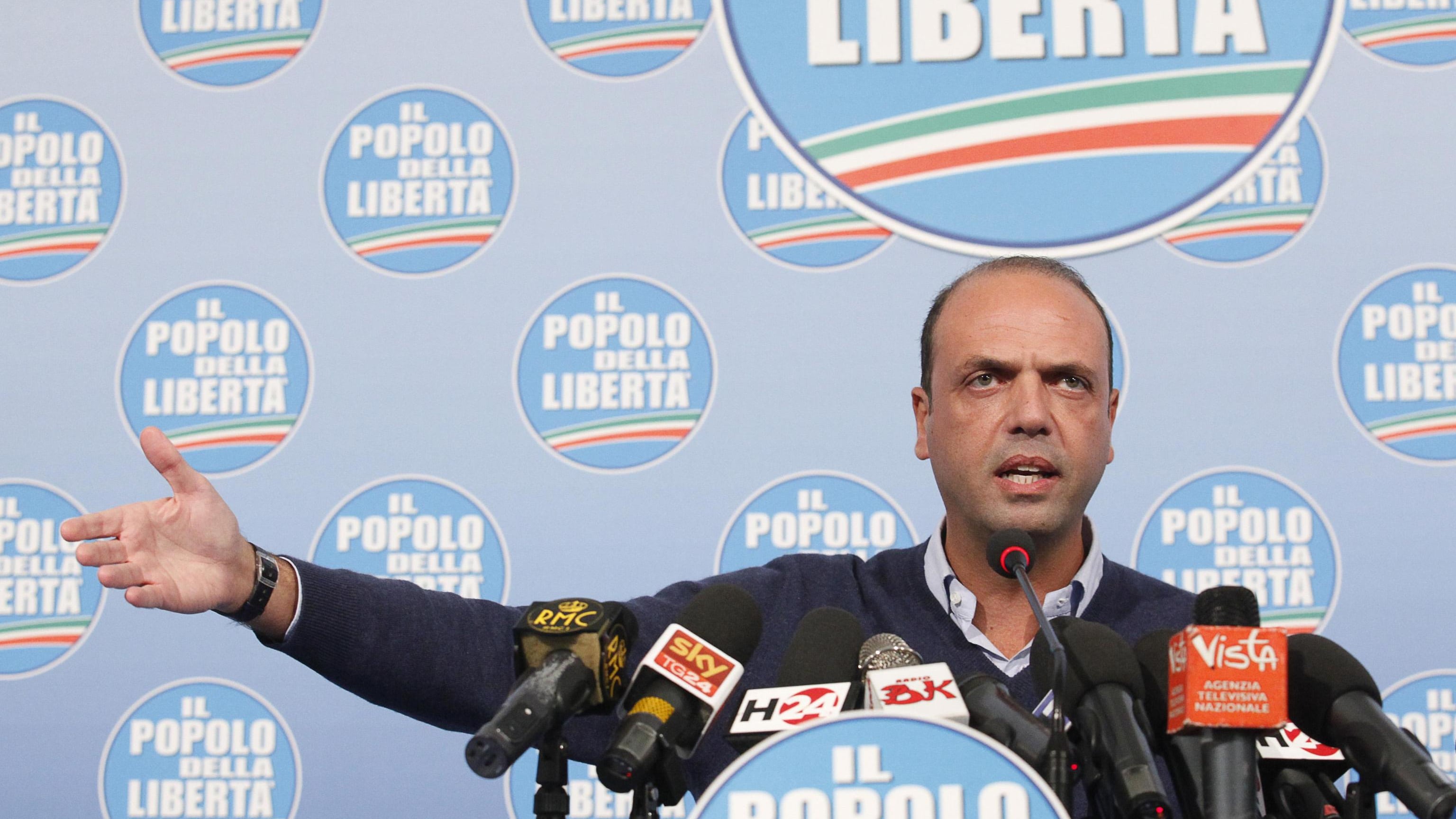 Alfano: "Confermo le primarie per il 16 dicembre. E mi candido"