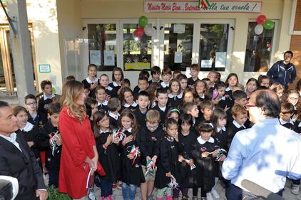 La Boschi torna nella "sua" scuola di Laterina 9