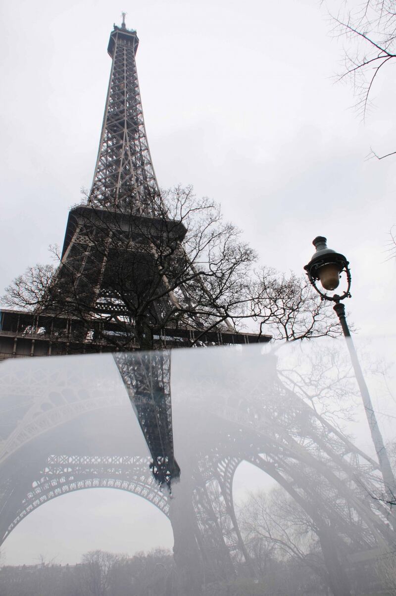 La parete di vetro anti-terrorismo intorno alla Tour Eiffel 6