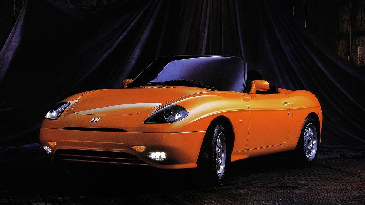 Fiat Barchetta, la spiderina accessibile che fa gola ai collezionisti