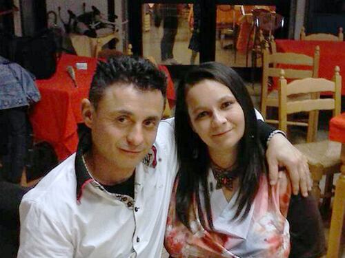 La moglie uccisa sette giorni fa. Sms del figlio: qui i fratelli di Dio