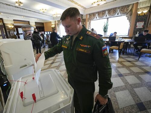 Russia, bombe sulle elezioni: "Raid ucraino su due seggi"