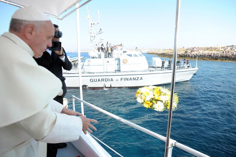 8 luglio 2013: Papa Francesco a Lampedusa nella sua prima visita pastorale