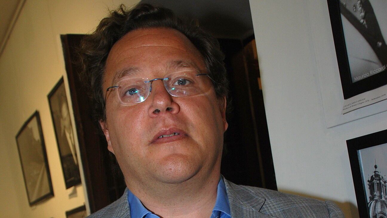 "Di Cesare? Dovrebbe essere radiata ma pure il Pd si è scordato mio padre"