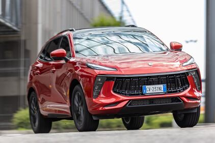 Forthing T5 EVO, guarda tutte le foto del test drive 11