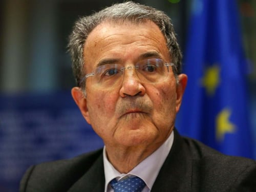 Non mandate al Colle l'ennesimo servo di Bruxelles