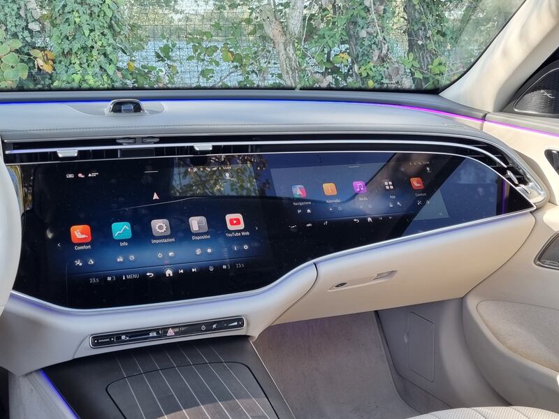 Mercedes Classe E 2024: guarda la gallery della prova 16