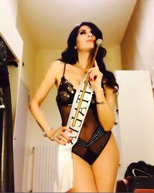 Pamela Prati, costume esplosivo su Instagram 24