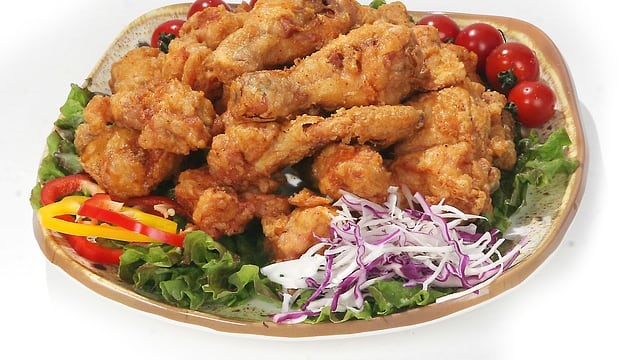 Australia, l'annuncio di lavoro per testare il pollo fritto