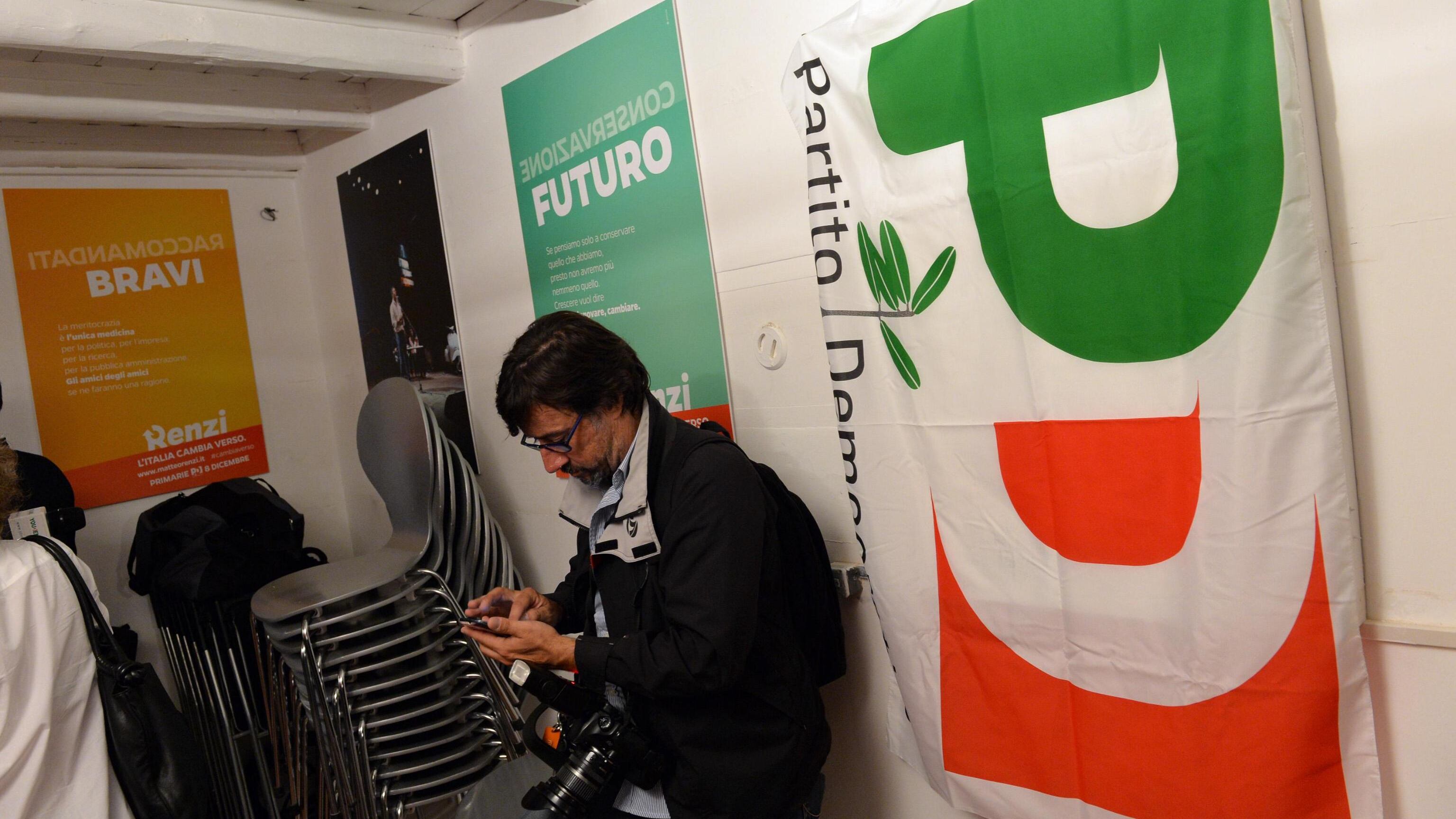 False iscrizioni nel Pd: obbligati a tesserarsi per non perdere il lavoro