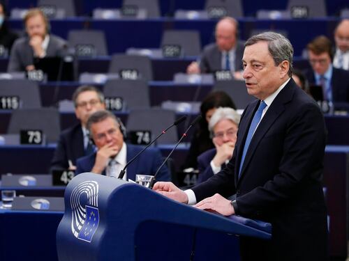 Draghi: "Nessuna equidistanza, stiamo con l'Ucraina"