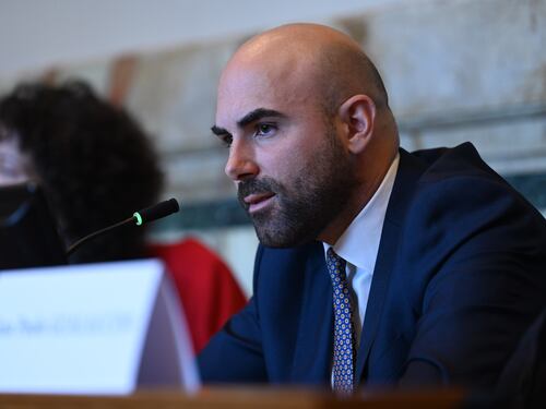 "Curavano la nostra sicurezza. Inaccettabili quelle morti"
