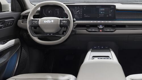 Kia EV9, le foto del nuovo SUV elettrico a sette posti  7