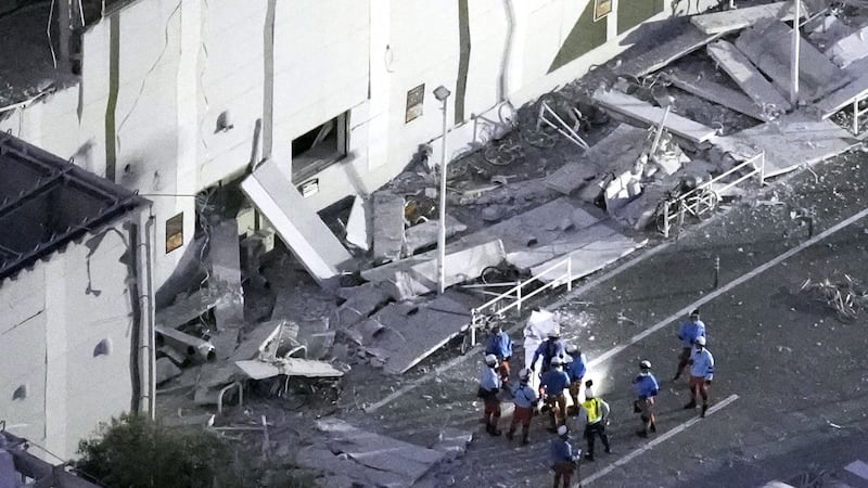 Terremoto di magnitudo 7.1 nel sud del Giappone. Esplosione in un centro commerciale, persone intrappolate. Meloni: “Vicinanza al popolo e all’amica Takaichi Sanae”
