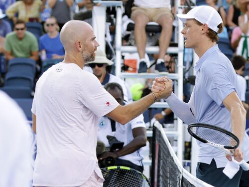Sinner batte Mannarino a Cincinnati: 6-4, 7-6