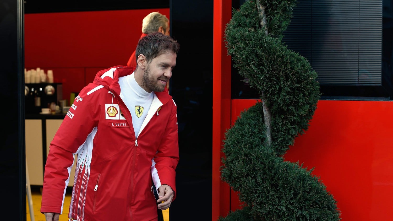 F1 Singapore, Vettel a muro nelle prove libere 2