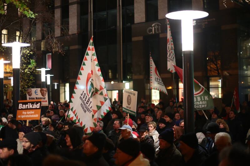 Jobbik, la destra ungherese che sfida Orban 8