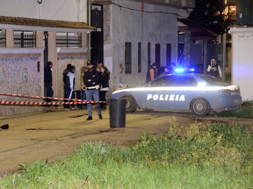 Caserta, ex muratore uccide il fratello e la nipote. Poi si toglie la vita