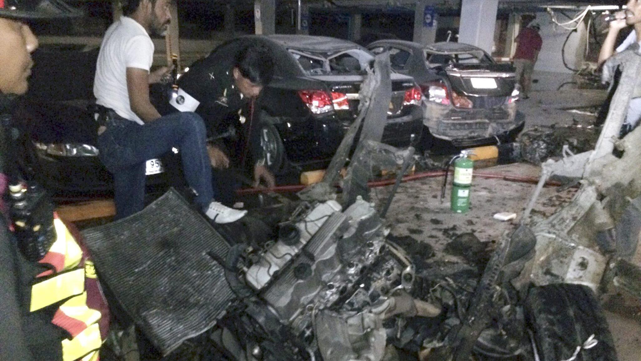 Esplosa autobomba in Thailandia, ferita 12enne italiana