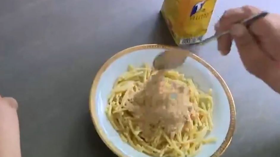 Pasta, burro e... zucchero: la ricetta belga che fa inorridire