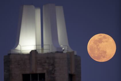 Le immagini della Superluna 13