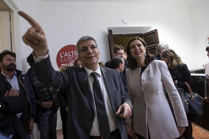 Vendola-Boldrini, schiaffi per gioco 6