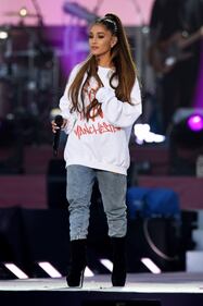 Ariana Grande solidale per Manchester 19