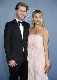 Critic Choice Awards 2016, dive senza reggiseno sul red carpet 30