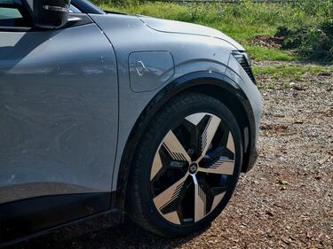 Renault Megane E-Tech Electric: guarda la gallery del crossover ibrido 7
