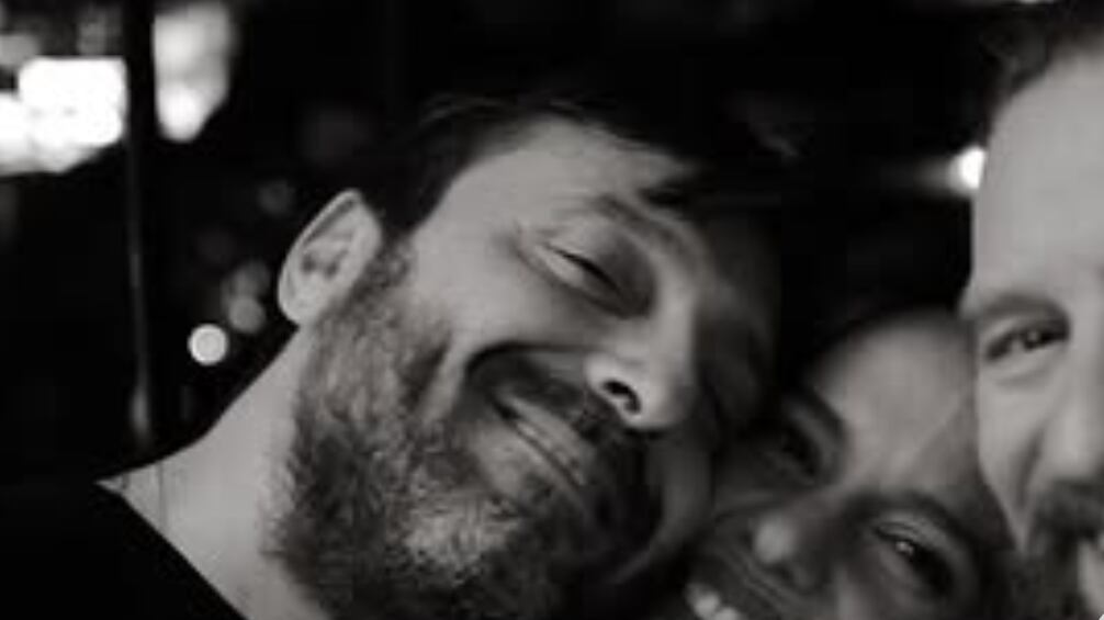 Cesare Cremonini, le foto con Caterina Licini che confermano la relazione