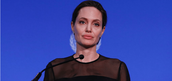 Angelina Jolie, la foto della sexy attrice 10