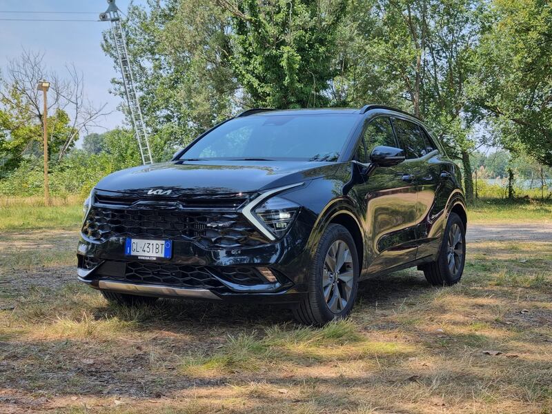 Kia Sportage HEV gallery: guarda le foto della prova su strada 2