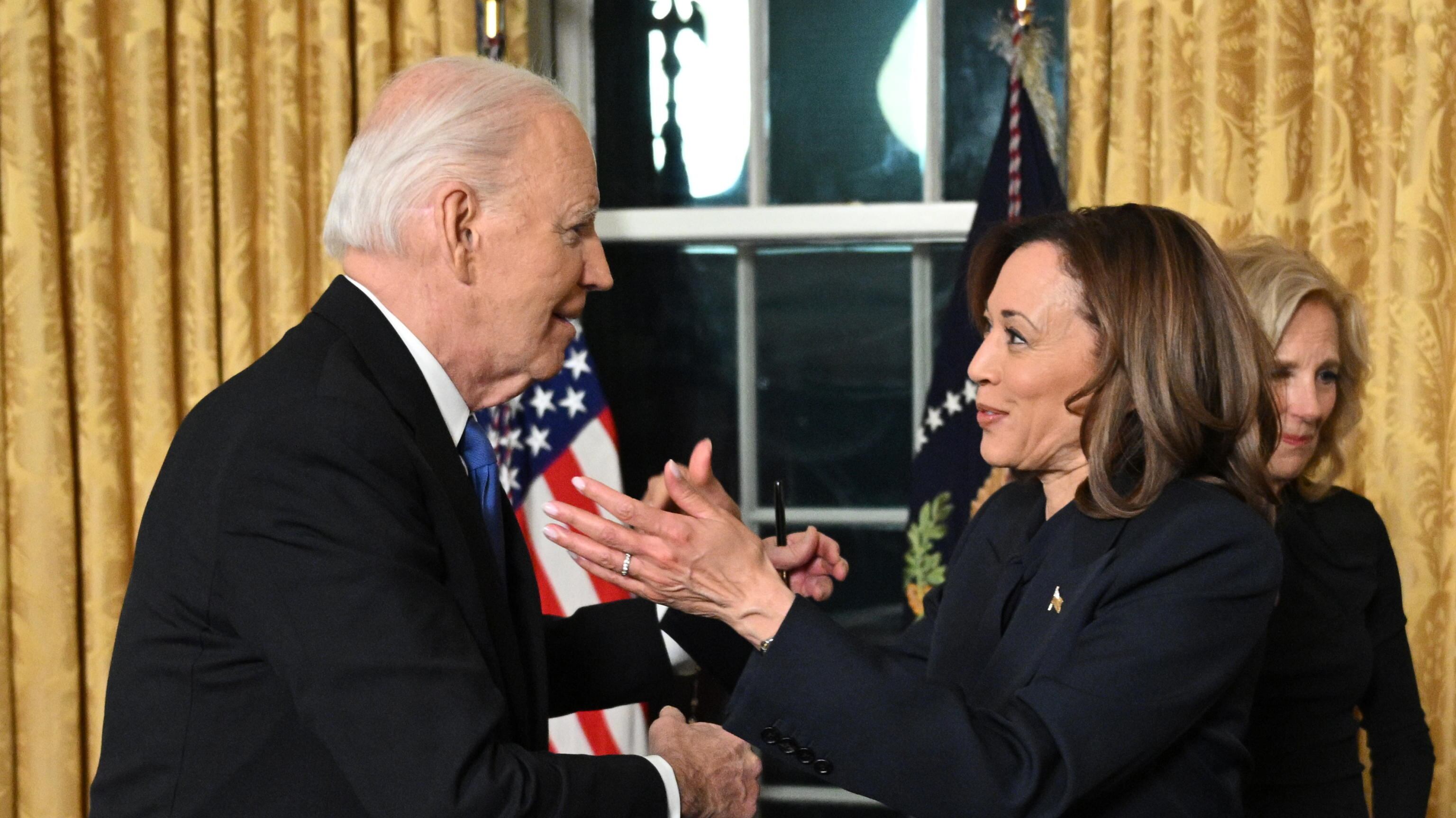 Confuso, assonnato, assente: spuntano i retroscena dem sulla salute di Biden