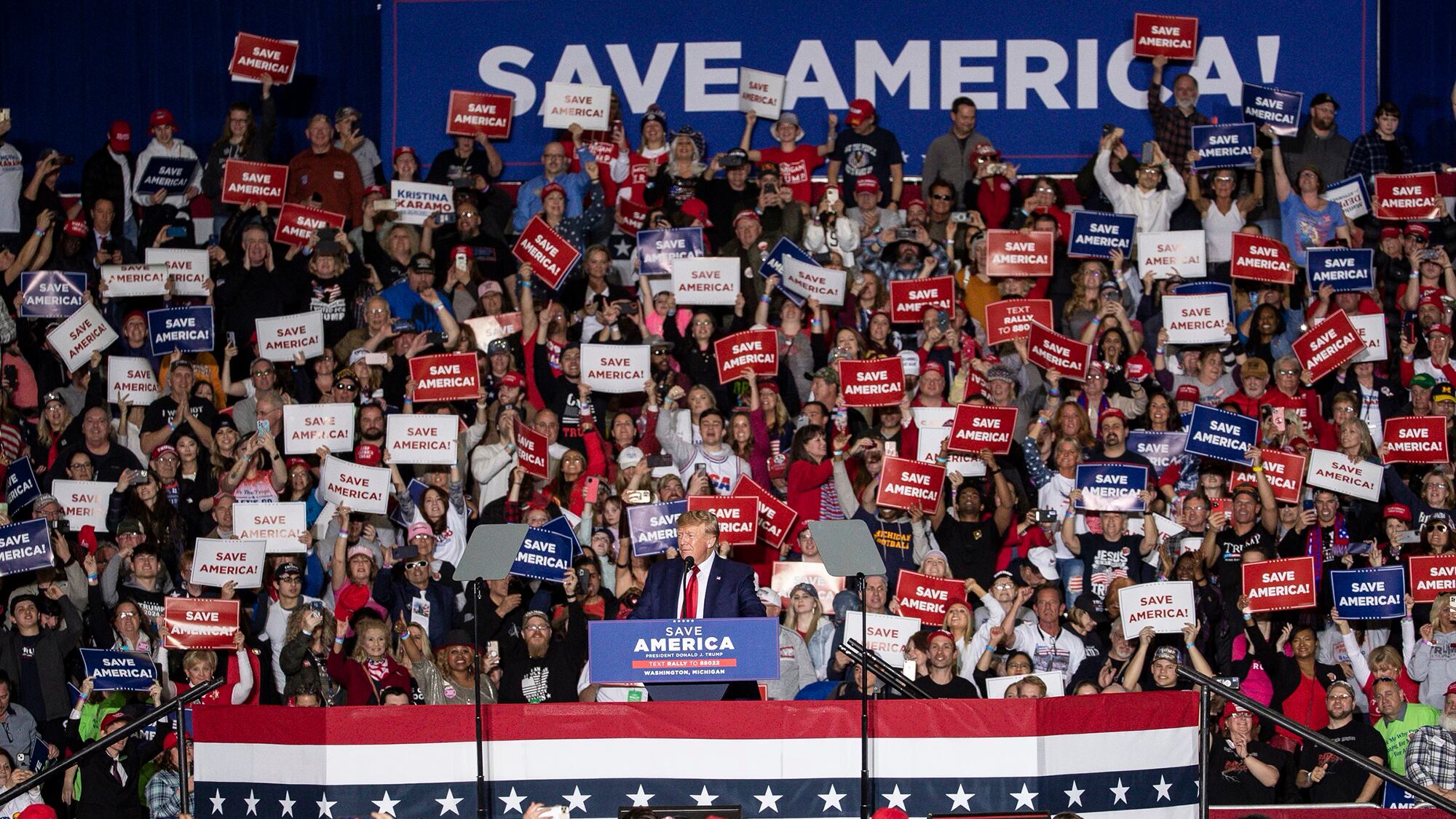 "Una minaccia per gli Stati Uniti": l'affondo dell'Fbi contro i supporter di Trump