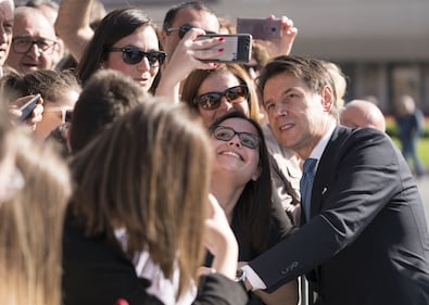 Festa della Liberazione: Giuseppe Conte all'Altare della Patria 3