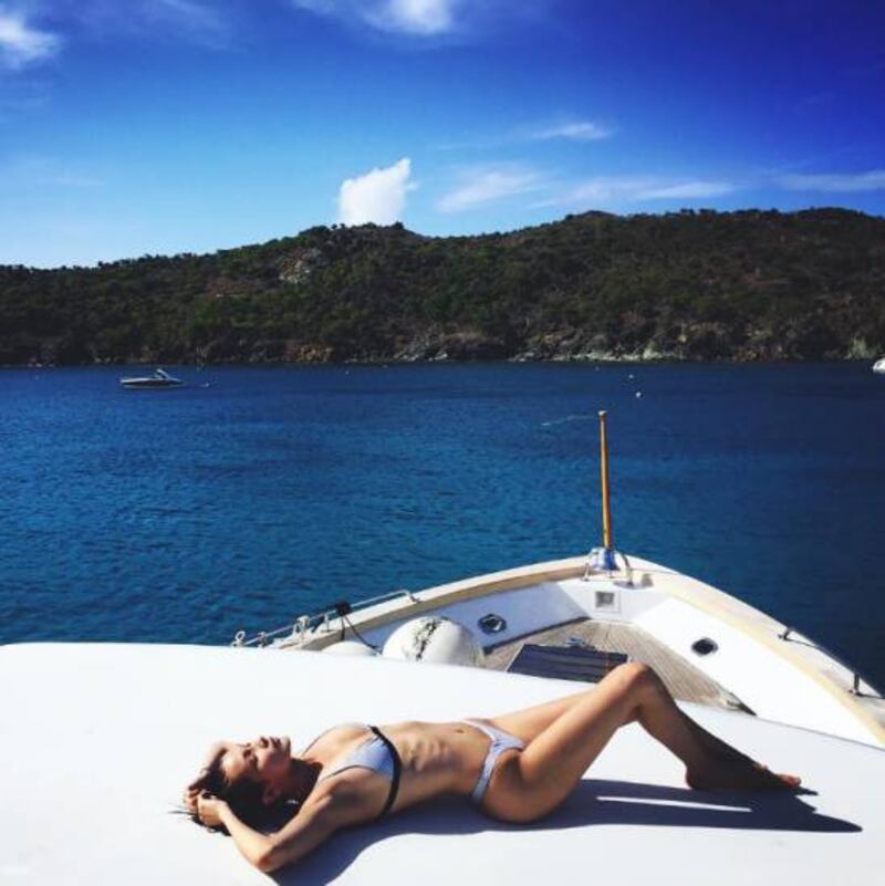 Bella Hadid, le foto più sexy 23