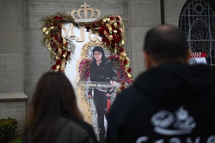 Michael Jackson ricordato dai fan: foto 8