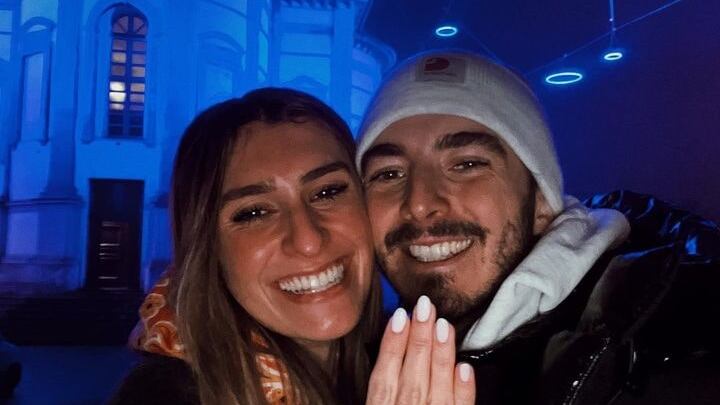 "Ha detto sì...". Pecco Bagnaia e la proposta di matrimonio a Natale