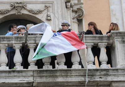 Marò tolti dal Campidoglio: scatta la protesta contro Marino 4