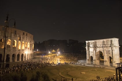 Lo spettacolo dell'eclissi al Colosseo 5