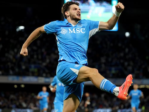 Kvara chiude la porta al Napoli che la apre al PSG