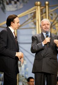 Luciano De Crescenzo, la vita e il cordoglio in foto 8