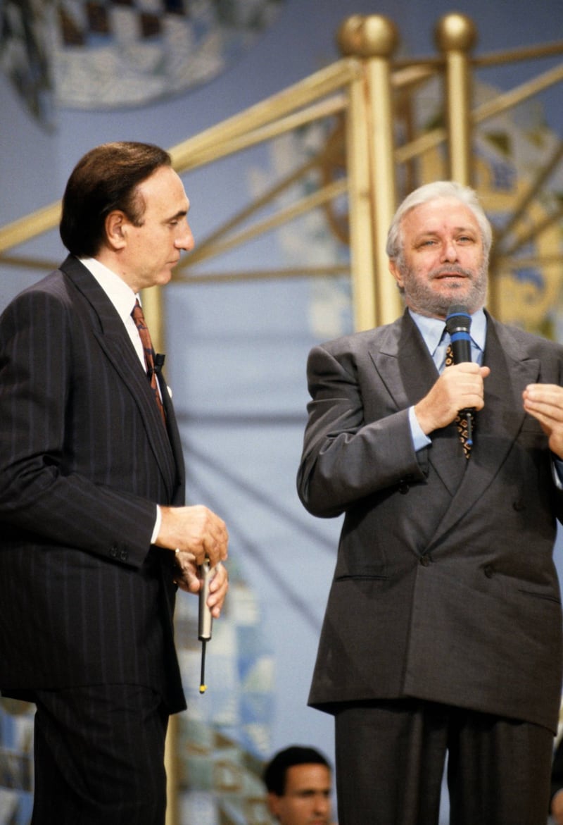 Luciano De Crescenzo, la vita e il cordoglio in foto 8