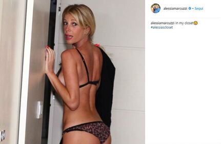 Alessia Marcuzzi seducente in bianco e nero  7