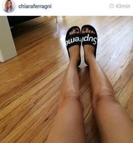 Chiara Ferragni e i piedi: l'ironia impazza sul web 2