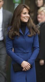 Kate Middleton, bella e glam in blu in Scozia 61