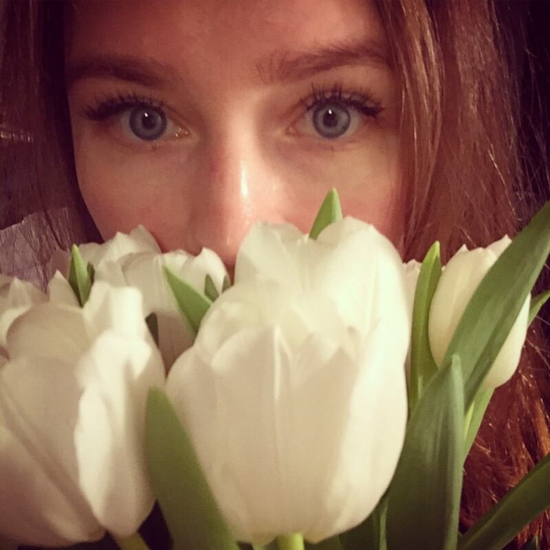 Una donna si finge una ricca ereditiera postando false immagini su Instagram e inganna milionari e banche 4