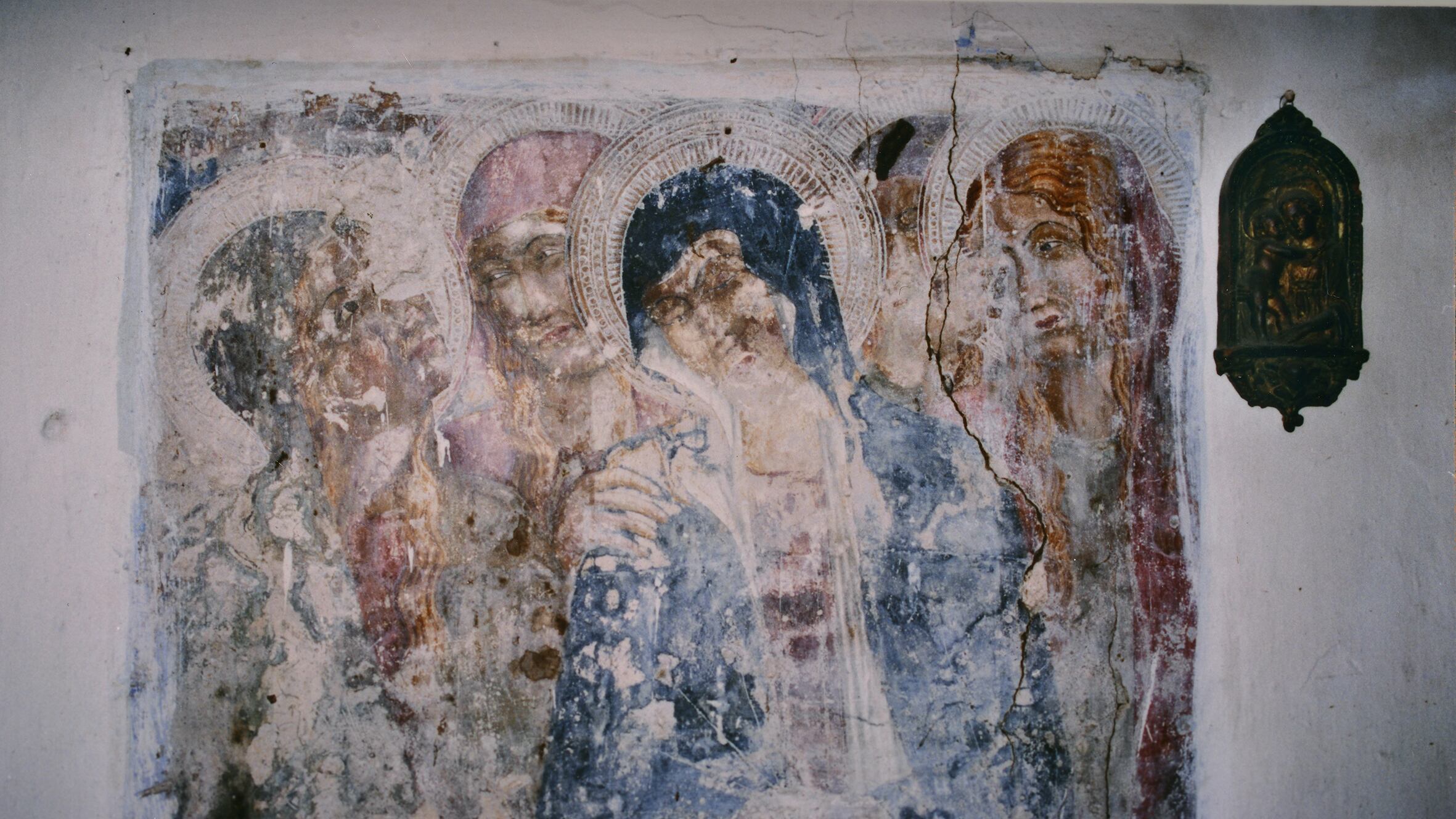Scoop di "Repubblica" Scopre un affresco quindici anni dopo Sgarbi